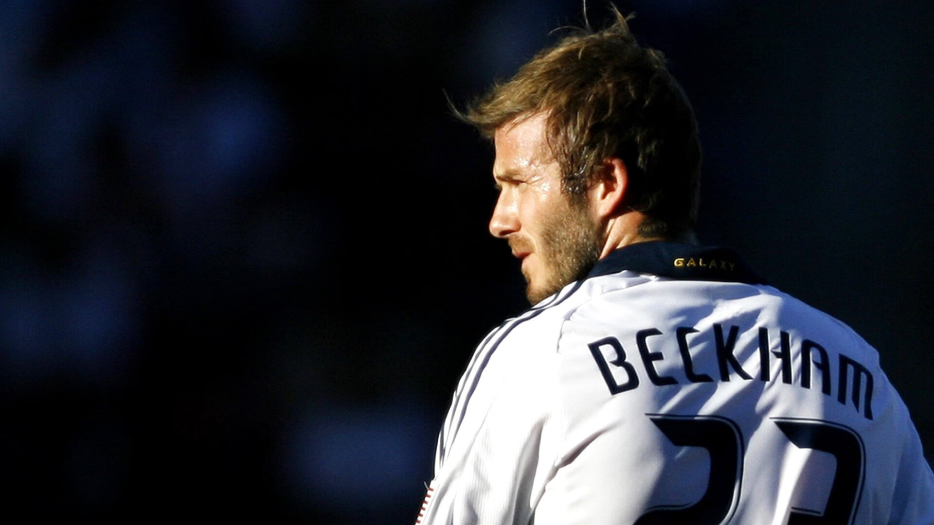 世界杯:球童选拔标准曝光 语言能力与礼仪训练同样重要